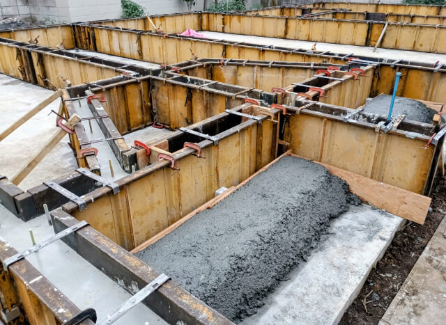 基礎工事の役割と仕事の流れ：安定した品質を支える専門的な技術